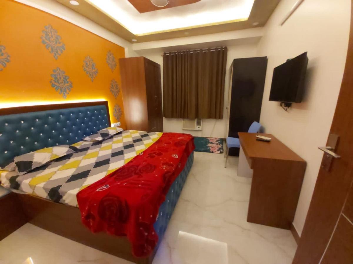 Karni villa lovely 2 bhk appt&terrace Jaipur Exteriör bild